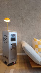 bordbar Lufthansa JU 52 Flugzeugtrolley bei [living] wohndesign in Köln – reduzierte Ausstellungsstücke im bordbar Outlet.
